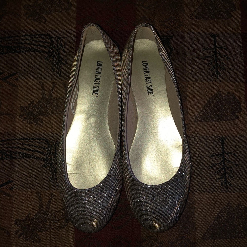 Size 9 Lower East Side flats